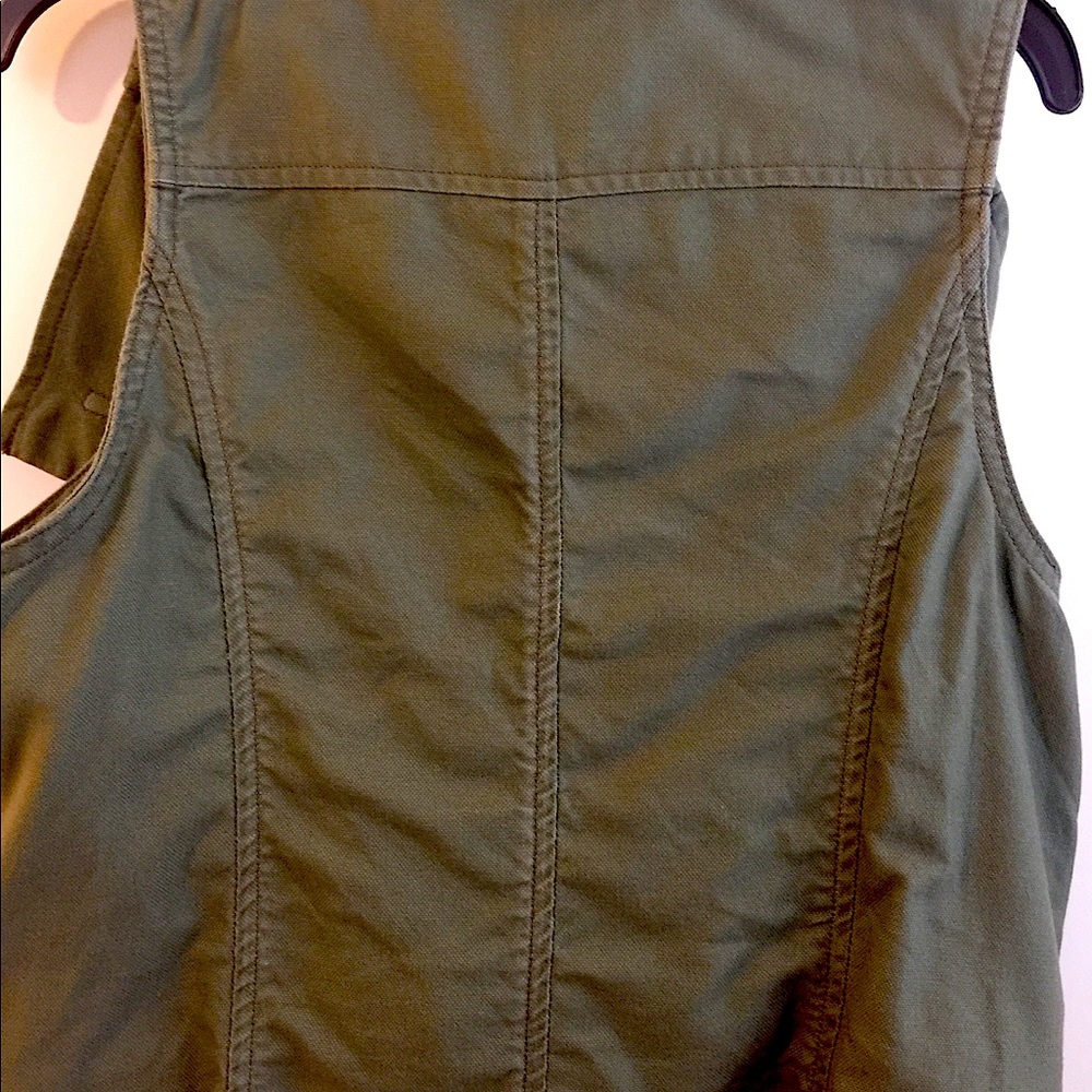 Girls Vest army green